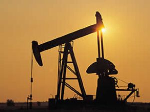 Suriye,Kamışlı'da petrol üretimini durdurdu