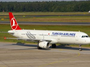 Türk Hava Yolları uçağında lastik rötarı