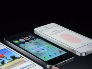 Apple, iPhone 5S ve iPhone 5C'yi tanıttı