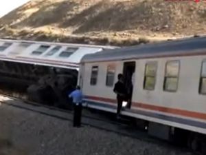 Yozgat'ta yolcu treni raydan çıktı
