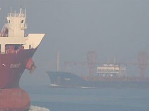 İstanbul Boğazı, gemi trafiğine kapatıldı