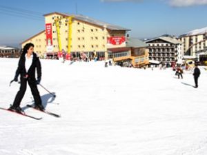 Uludağ'a yerli ve yabancı turist akını