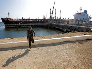 Libya'da iki petrol limanı yeniden açıldı