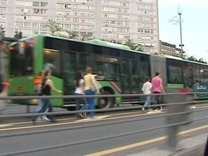 Metrobüs, Okmeydanı SSK durağında arızalandı