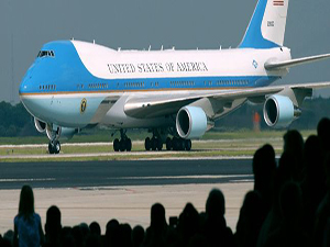Obama, bininci uçuşunu gerçekleştirdi