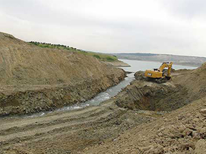 Havalimanı inşaatındaki göl suları Karadeniz'e boşaltılıyor
