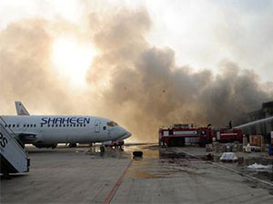 Pakistan'da havalimanına saldırı: 23 ölü