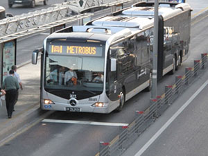 Metrobüs ücretlerine 'yoğunluk' ayarlı müdahale