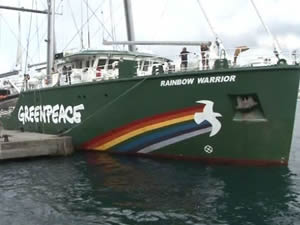 Greenpeace'in efsane gemisi Rainbow Warrior, İstanbul'da