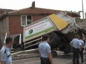 İstanbul’da çöp kamyonu dehşeti