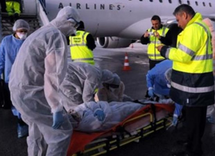Uçakta 'Ebola' tatbikatı