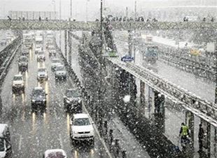 İzmir - İstanbul yolu trafiğe kapandı