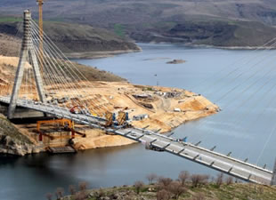 Türkiye'nin üçüncü büyük köprüsü bitti