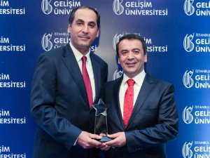 İstanbul Gelişim Üniversitesi'nden Otokar’a ödül