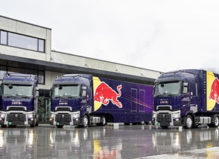 Red Bull Racing'e 7 Renault Trucks