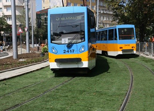 Sofya'da tramvaylar çimin üzerinden gidecek