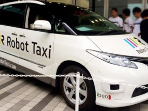 Robot Taksi devri başlıyor