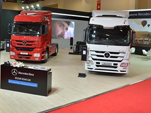 Mercedes-Benz Actros ve Axor çekicileri sergiliyor