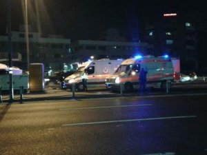 Metrobüs yolunda kaza: 4 kişi yaralandı