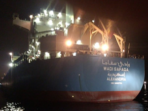 M/V WADI SAFAGA isimli dökme yük gemisi, Zeytinburnu açıklarında karaya oturdu