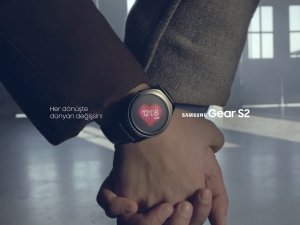 Samsung’un yeni akıllı saati Gear S “Dön Bebeğim” müzik videosuyla baş rolde