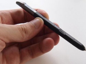 S Pen stand gibi kullanılabilecek