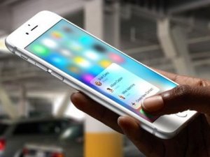 Apple, iPhone 6s için iki yeni tanıtım videosu yayınladı