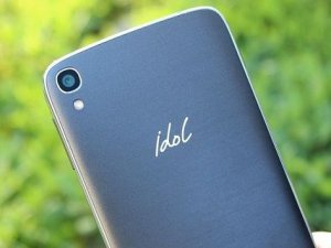 Alcatel Windows 10 tabanlı Idol 4 Pro modelini hazırlıyor