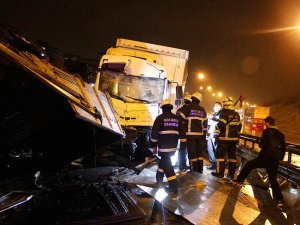 Kocaeli'de zincirleme trafik kazası: 5 yaralı