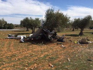 İspanya'da küçük uçak düştü