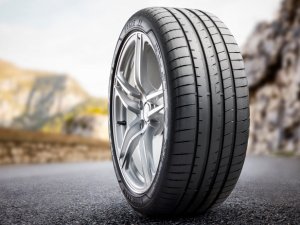 Mercedes E sınıfının tercihi Goodyear oldu