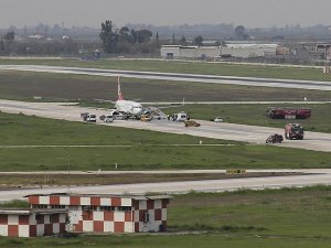 THY uçağı Kosova'da pistten çıktı