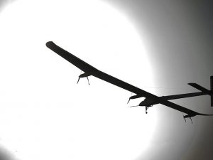Yakıtsız uçak Solar Impulse dünya turunun 10. etabını tamamladı