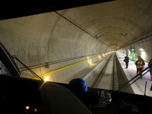 Dünyanın en uzun tüneli Gotthard Base, yarın açılıyor