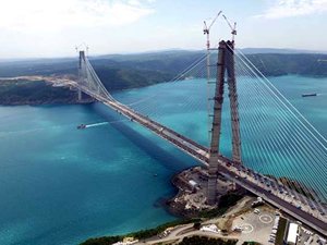 Yavuz Sultan Selim Köprüsü'nün asfaltlama işlemi tamamlandı
