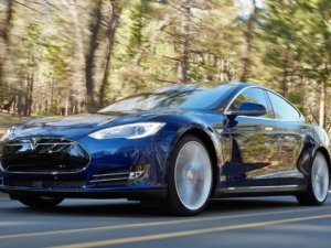 Tesla Model S’in ucuz modelleri tanıtıldı