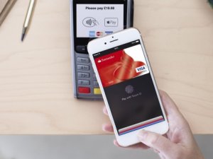 Apple Pay, PayPal'a rakip oluyor!