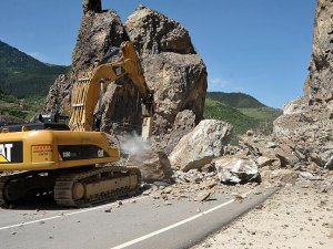 Devlet programına 40 yıl önce alınan yolun ihalesi yapıldı