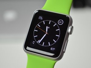 Apple Watch 2’de ekran değişiyor