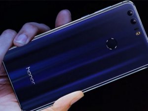 Honor 8 dört günde 5 milyon sipariş aldı