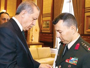 Erdoğan'ın yaveri sahte kimlikle yakalandı