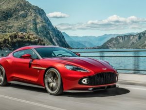 İşte Aston Martin'in yeni gözdesi