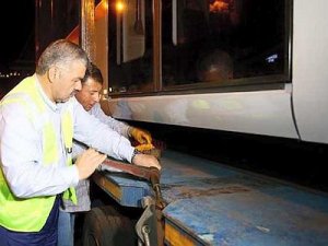 Kayseri’de yerli tramvaylar raylara indi
