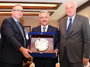 Türk Loydu’ndan Ulaştırma, Denizcilik ve Haberleşme Bakanı Ahmet Arslan’a ziyaret