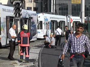 İstanbul'da tramvay raydan çıktı