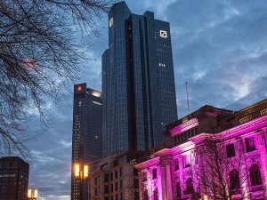 Deutsche Bank ABD'ye 14 milyar dolar ödemeyecek