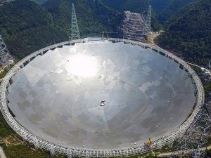 Çin dünyanın en büyük radyo teleskobunu faaliyete geçirdi