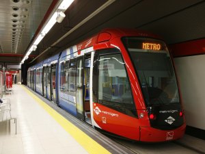 İstanbul'da metro ve tramvay 24 saat sefer yapacak.