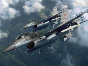 F-16'lar PKK kamplarına bomba yağdırdı