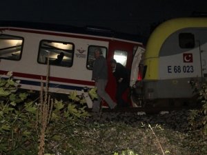 Sakarya'da tren kazası: 3 yaralı